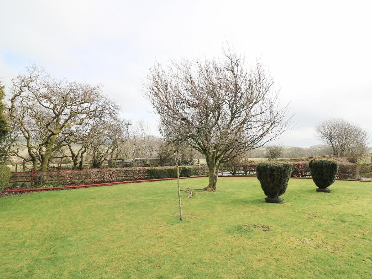 Blaenywawr Annexe Villa Cross Inn ภายนอก รูปภาพ