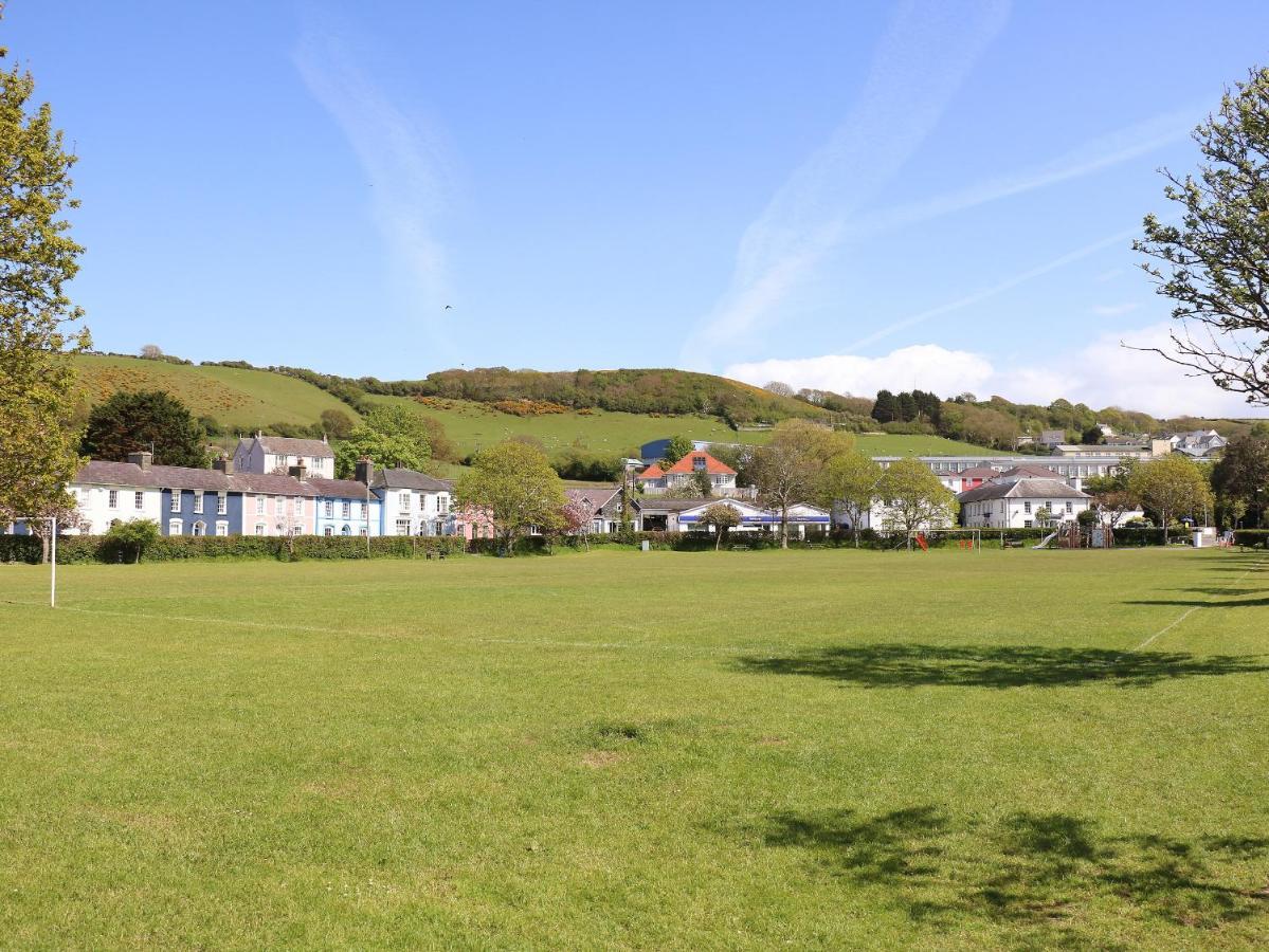Blaenywawr Annexe Villa Cross Inn ภายนอก รูปภาพ